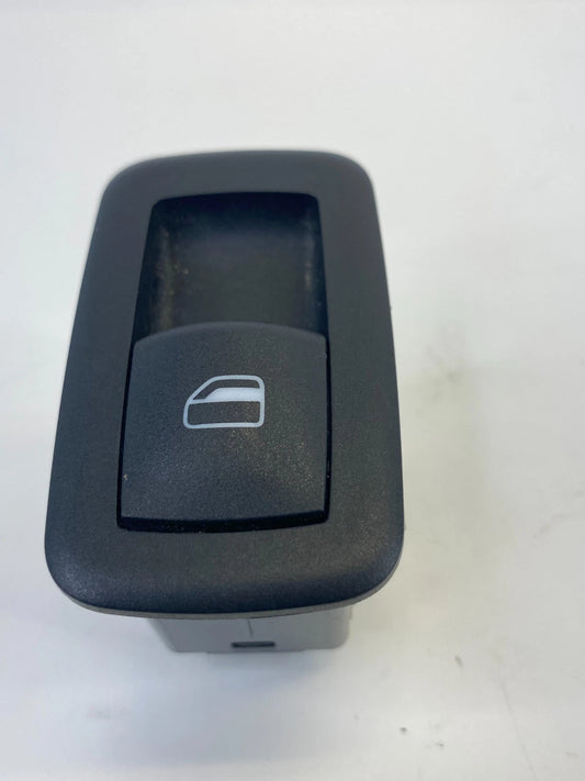 15-17 CHRYSLER 200 REAR LEFT SIDE POWER WINDOW CONTROL SWITCH 68214156AA OEM