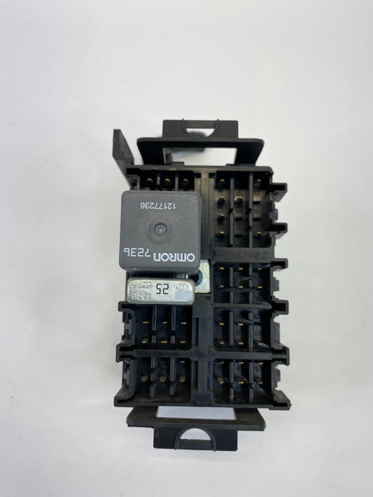 2000-2003 GMC YUKON 5.3L 16V A/T JUNCTION RELAY FUSE BOX BLOCK 15770995-01 OEM