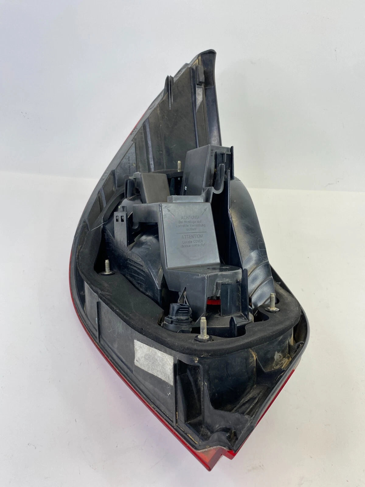 2004-2007 BMW E60 530I PASSENGER RIGHT TAIL LIGHT LAMP ASSEMBLY OEM 7165740