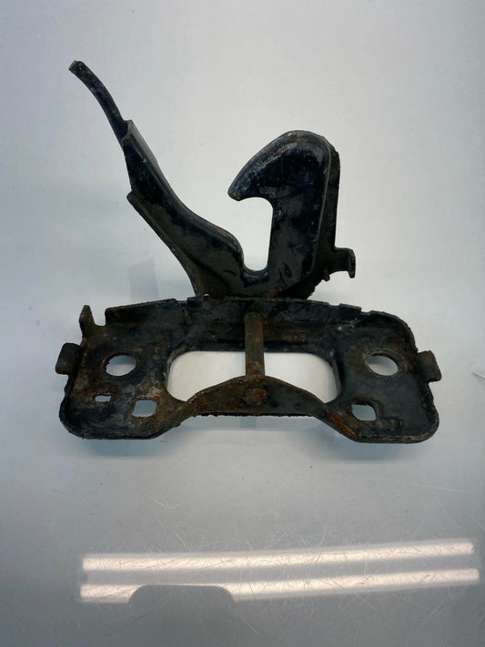 2008 2009 2010 2011 CHRYSLER TOWN & COUNTRY HOOD LOCK LATCH STRIKER ASSY OEM