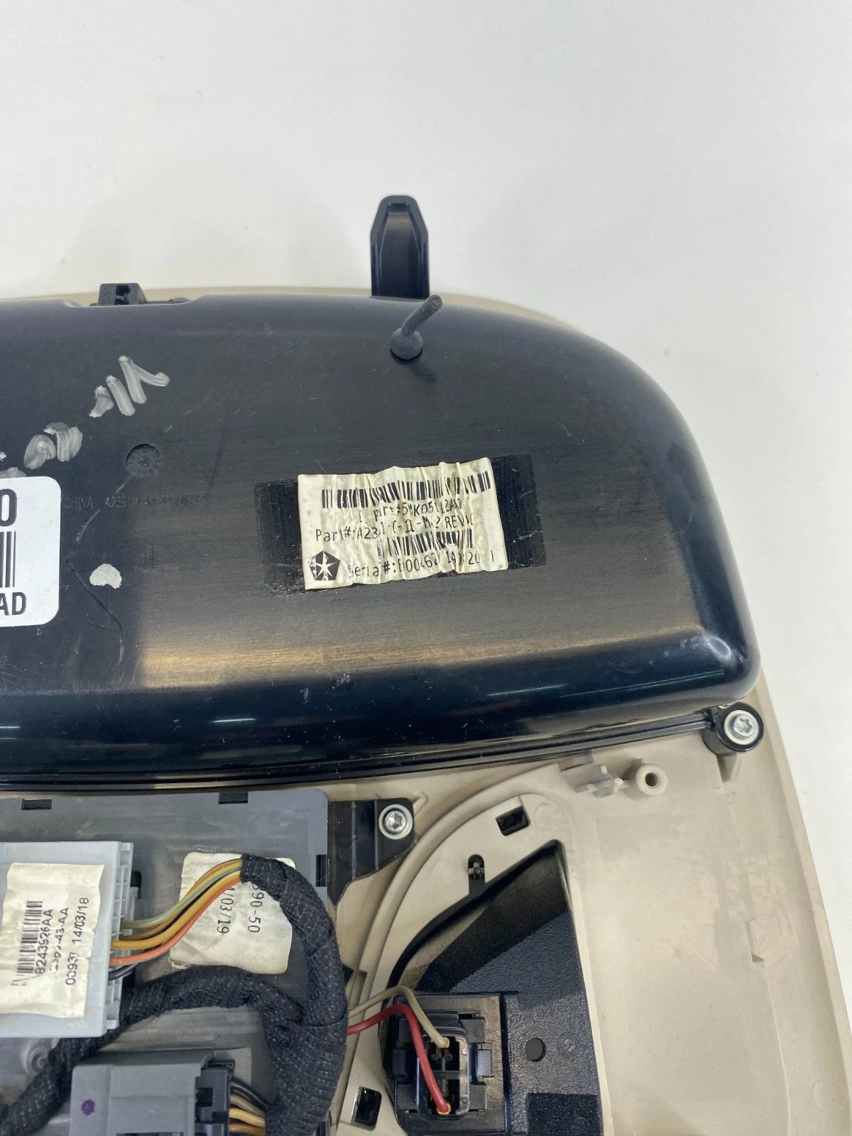 2015-2017 Chrysler 200 Roof Overhead Console Dome Map Light 5MK051L2AE OEM