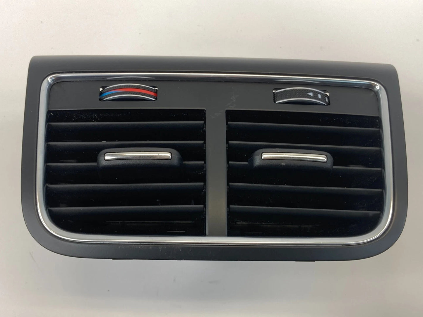2013-2016 AUDI A4 REAR CENTER CONSOLE A/C HEATER DUAL AIR VENT DUCT OUTLET OEM