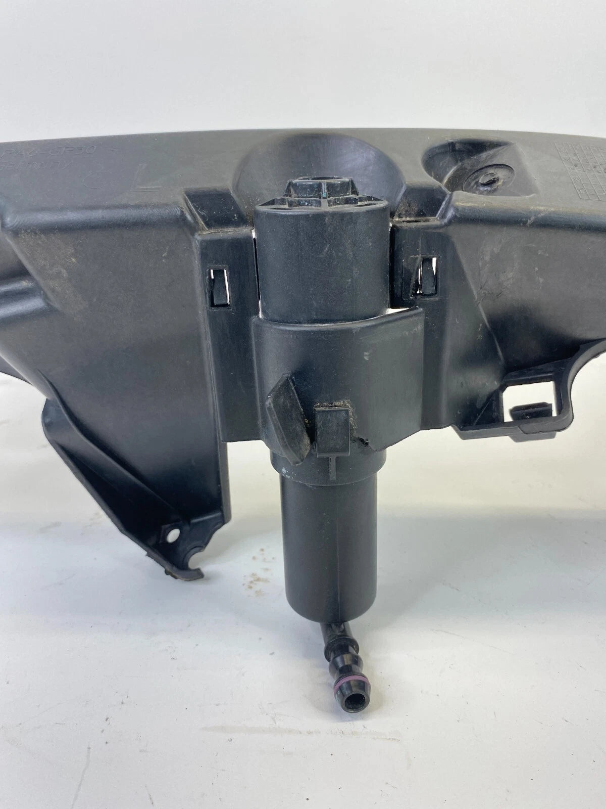 2007 2008 BMW 328XI HEADLIGHT LAMP MOUNT BRACKET DRIVER SIDE LH OEM 51647116707