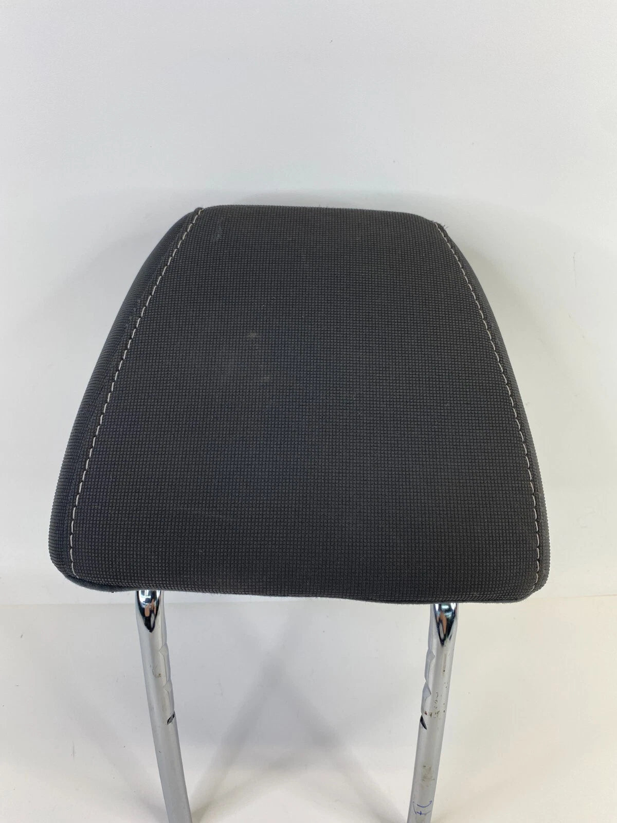 2012-2014 FORD FOCUS FRONT LEFT DRIVER SIDE SEAT HEADREST HEAD REST ASSEMBLY