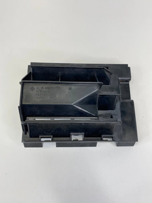 06-10 BMW 550I LCM HEAD LIGHT HEADLIGHT MODULE COVER BRACKET 6135911011301 OEM