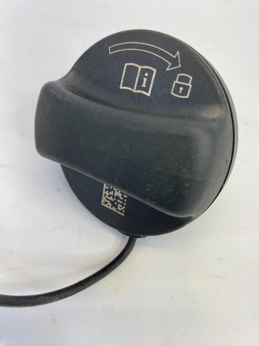 2009-2011 BMW 328I XDRIVE 07-11 BMW 328I SEDAN FUEL FILLER GAS CAP COVER LID OEM
