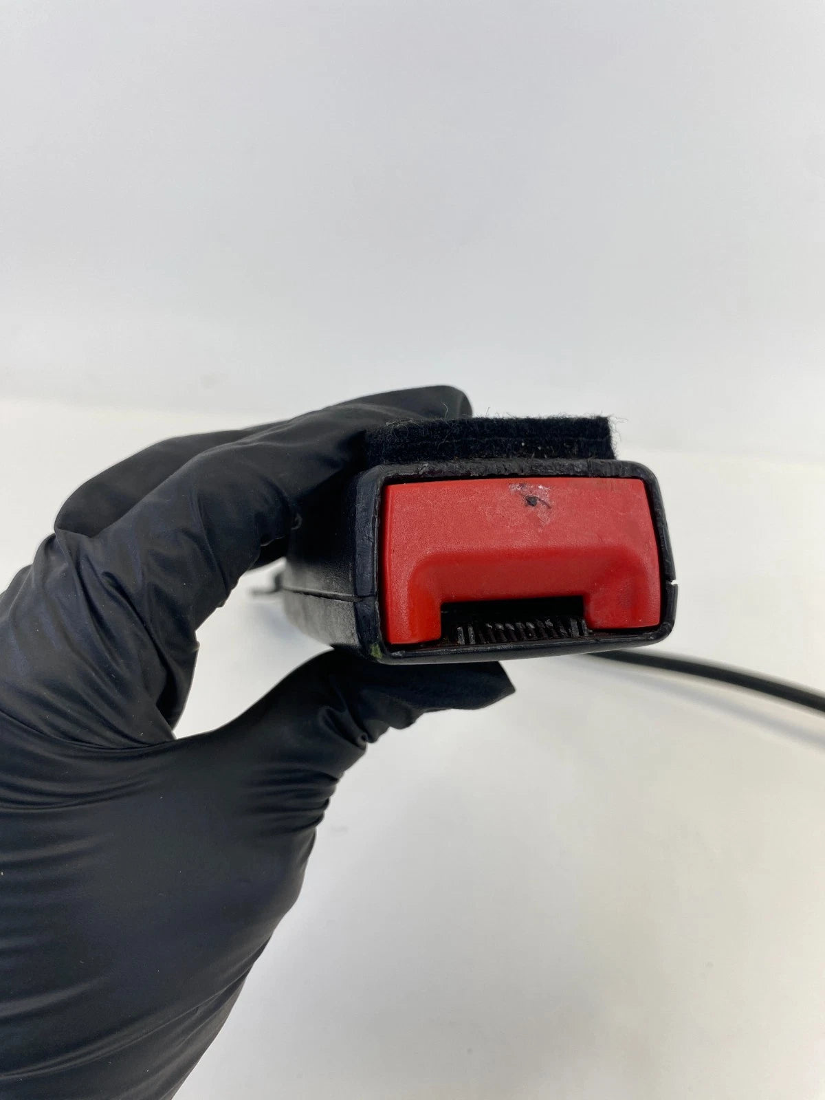 2014-2019 Ford Taurus Sedan Front Right Passenger Side Seat Belt Buckle Assy