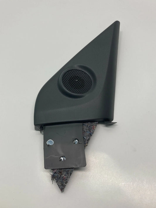 02-07 BUICK RENDEZVOUS FRONT RIGHT DOOR TWEETER SPEAKER W/ CORNER COVER 10431299