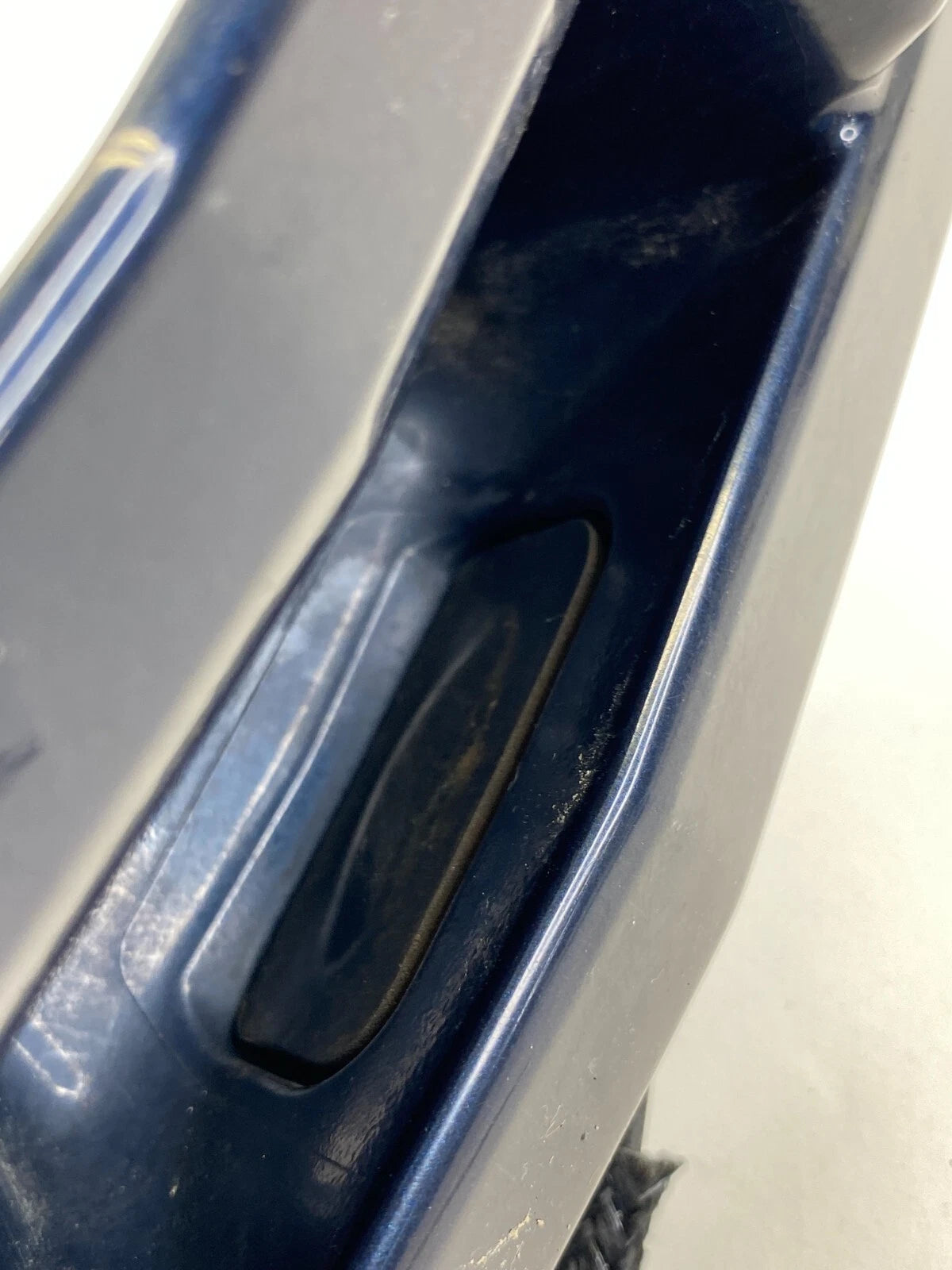 2009-2012 CHEVROLET TRAVERSE REAR LIFTGATE HANDLE W/ BACKUP CAMERA 25829628 OEM