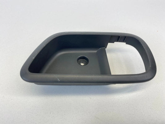 2009-2011 KIA RIO RIO5 REAR RIGHT DOOR HANDLE BEZEL TRIM OEM FACTORY 82621-1G010