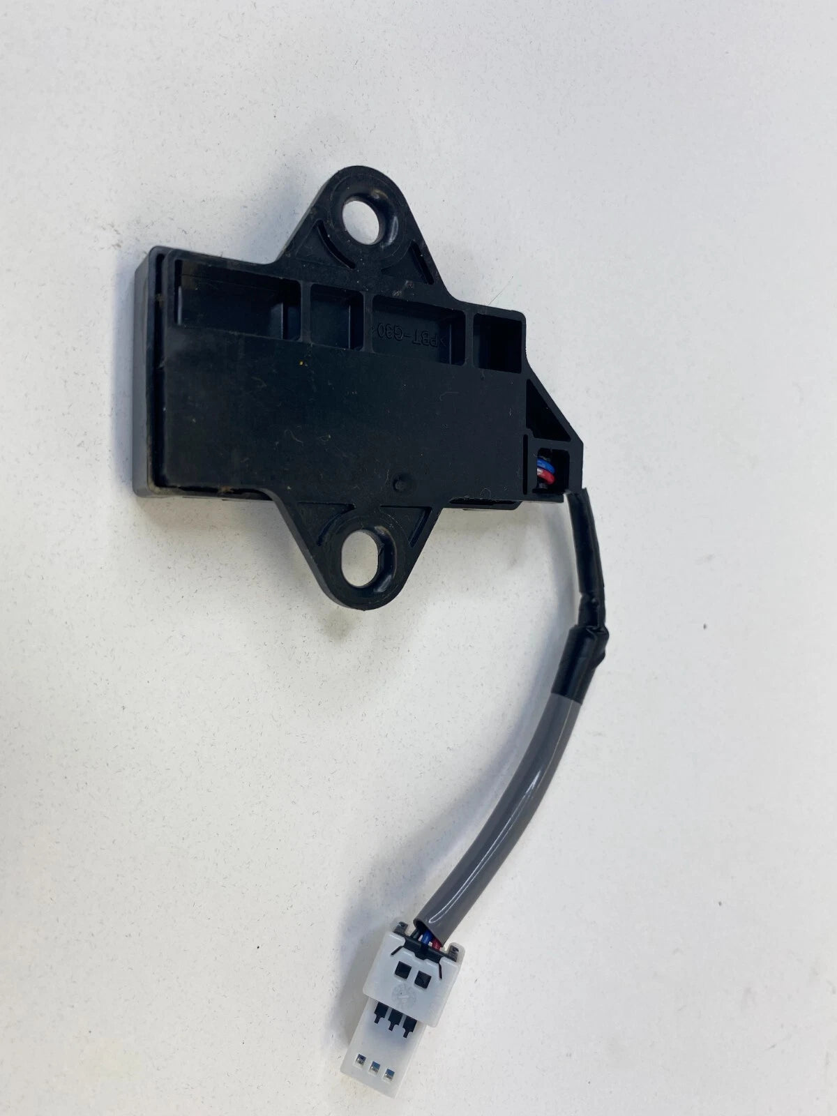 08-17 MITSUBISHI LANCER FRONT LEFT KEYLESS ENTRY ANTENNA RECEIVER 8637A221 OEM
