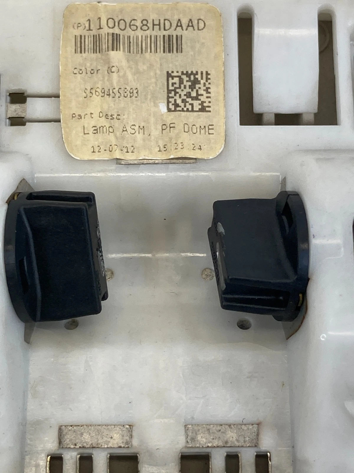 2013 2014 DODGE DART REAR INTERIOR ROOF DOME LIGHT LAMP 110068HDAAD OEM