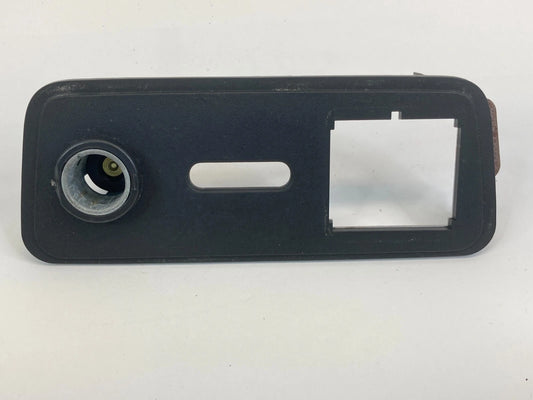 2009-2010 CHEVROLET TRAVERSE CENTER CONSOLE FRONT POWER OUTLET BEZEL OEM 1615936