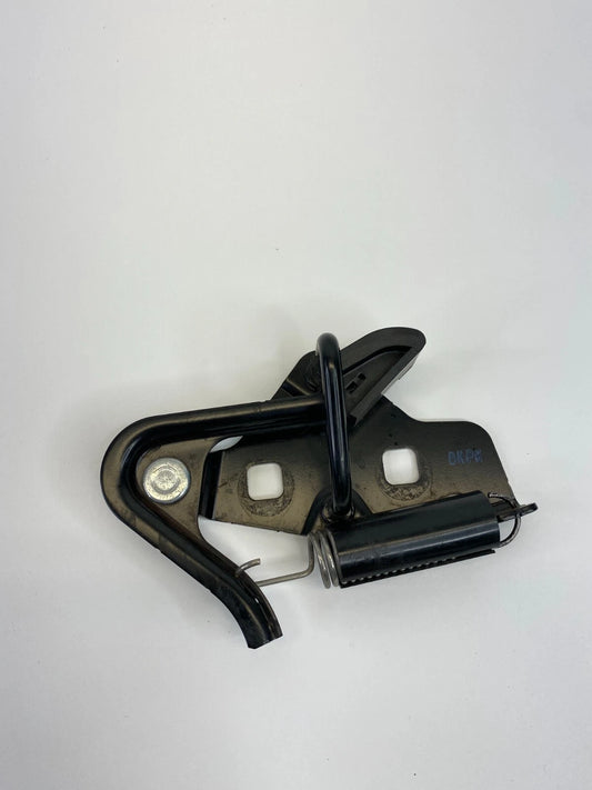 06-09 MILAN 06-12 FUSION REAR TRUNK LID LOCK LATCH STRIKER RELEASE 54404B12 OEM