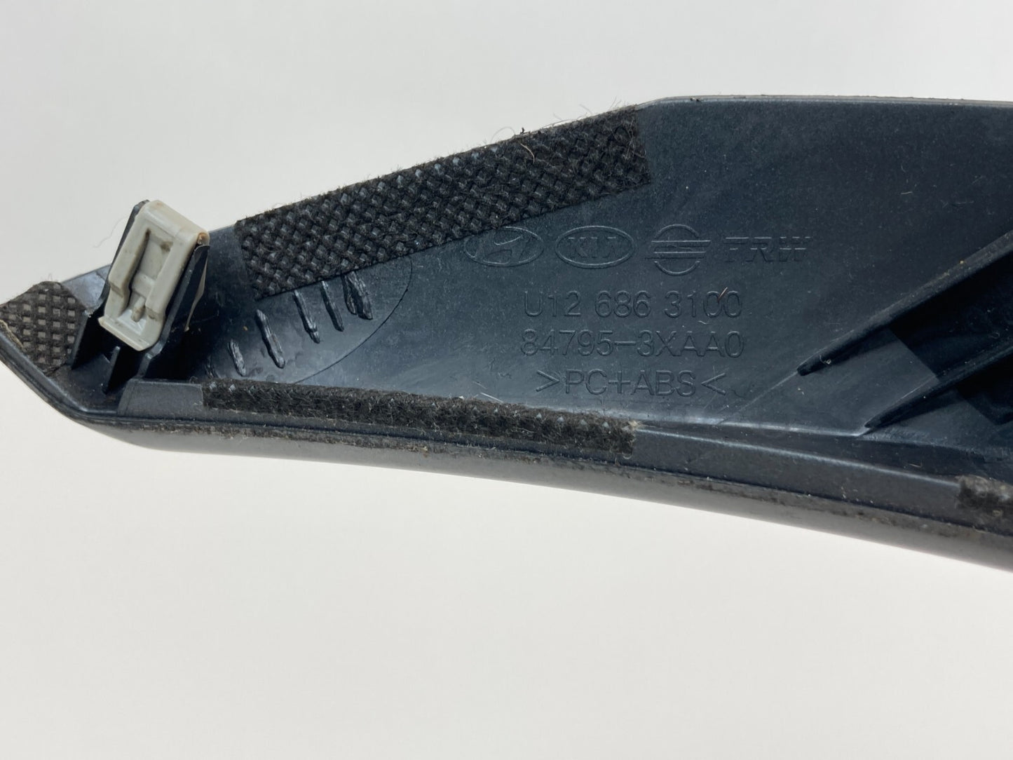 2014-2016 Hyundai Elantra Dash Right Side Center Molding A/C Bezel Pad 847953XAA