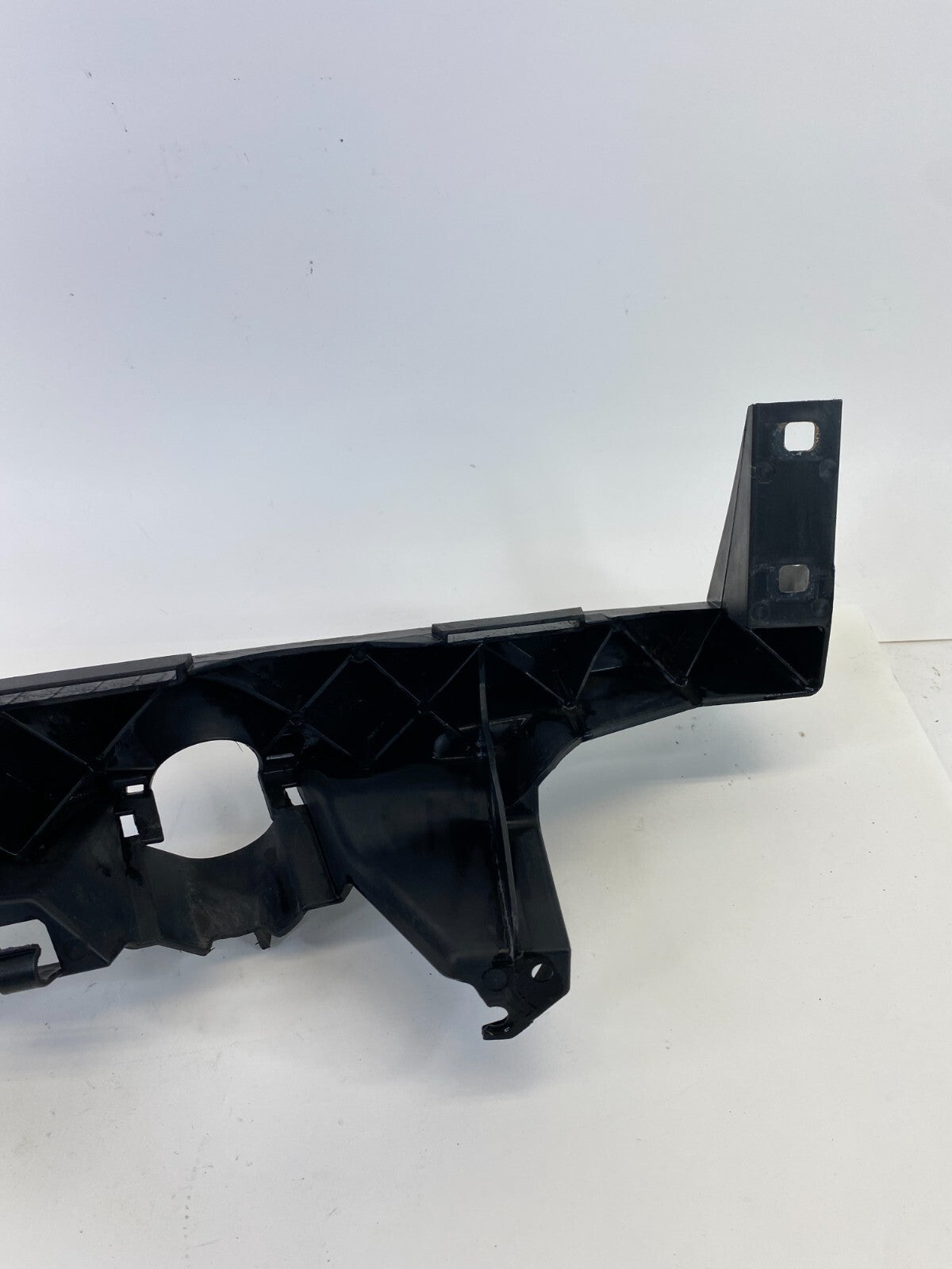 2006 06 BMW 330xi 330i Sedan Left Headlight Lamp Mount Bracket 51117116707 OEM