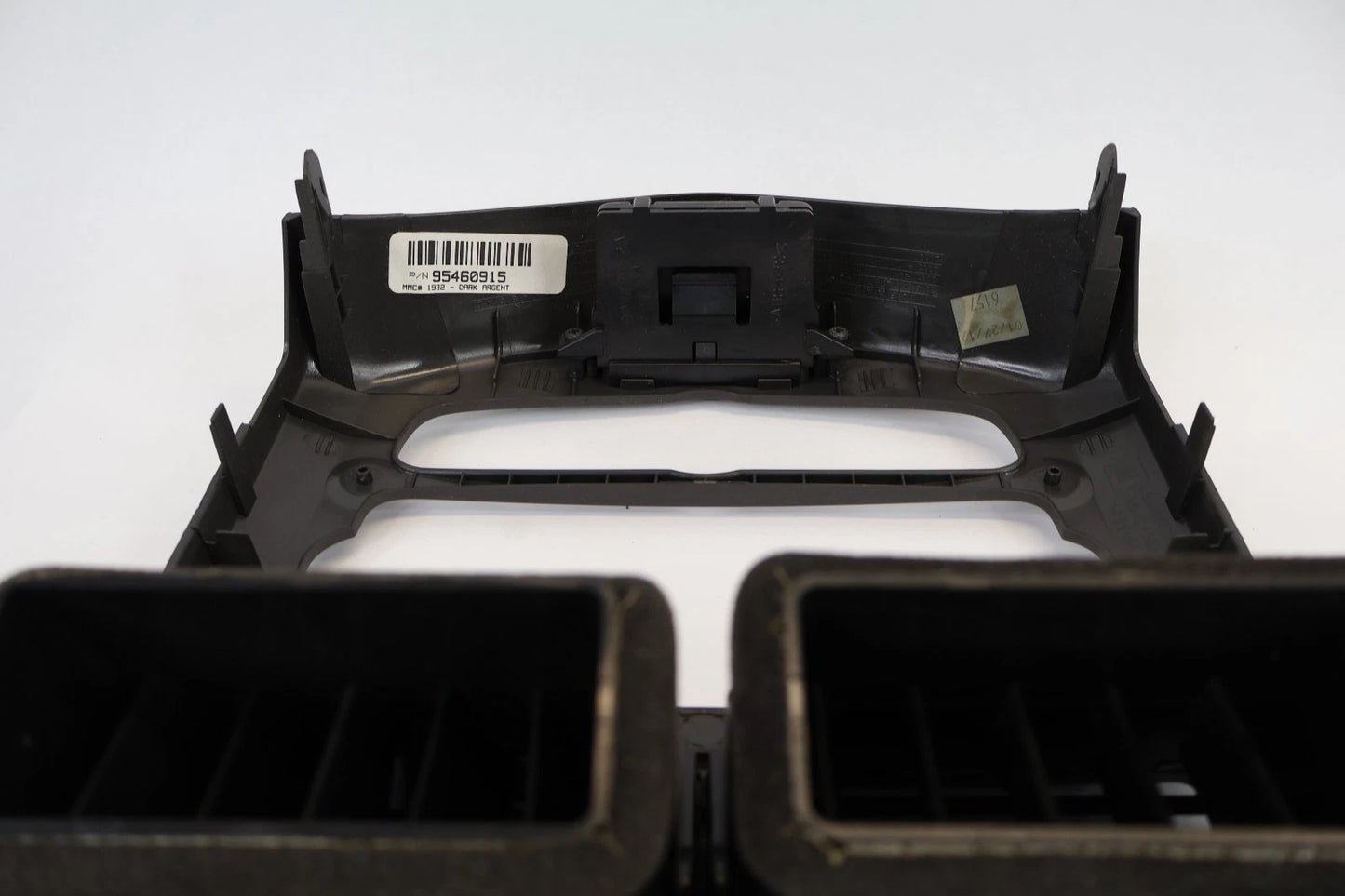 2012-2016 CHEVROLET SONIC CENTER DASH RADIO BEZEL W/ AIR VENTS 95460915