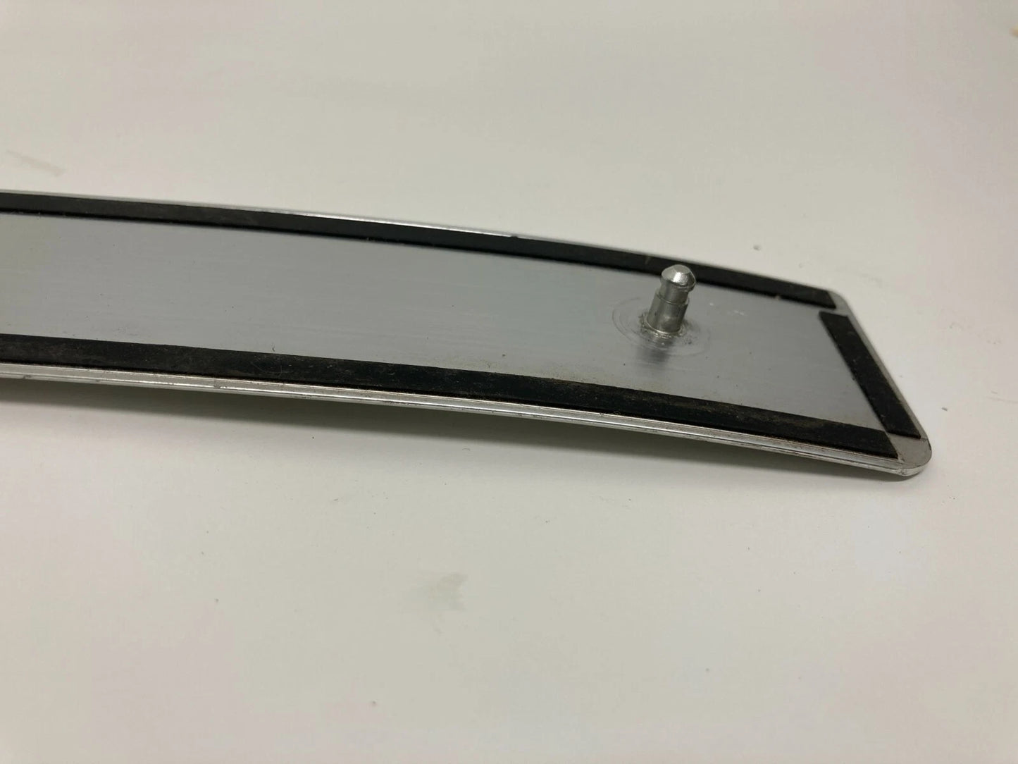 2006 LEXUS GS300 2007-2011 GS350 REAR RIGHT DOOR SILL SCUFF TRIM PLATE OEM