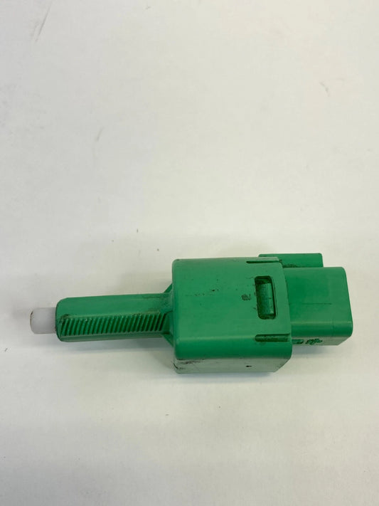 2010-2013 TOYOTA PRIUS 2012-2015 TOYOTA PRIUS V BRAKE LIGHT CONTROL SWITCH OEM