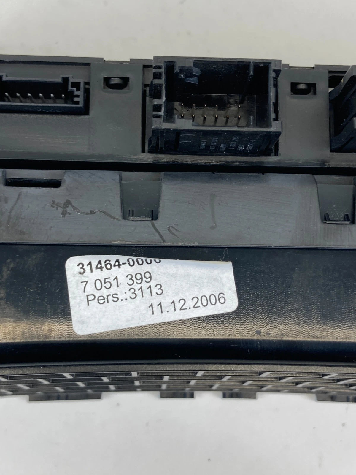 04-07 BMW 525I DASH STORAGE PANEL DTC HEATED SEAT SWITCH BEZEL OEM 31464-0000