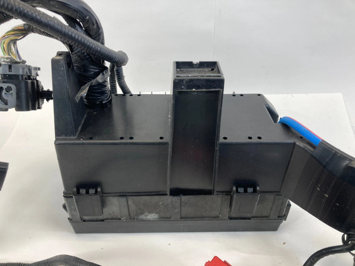 11-15 EXPLORER 13-15 INTERCEPTOR UTILITY 3.7L ENGINE FUSE BOX BLOCK OEM