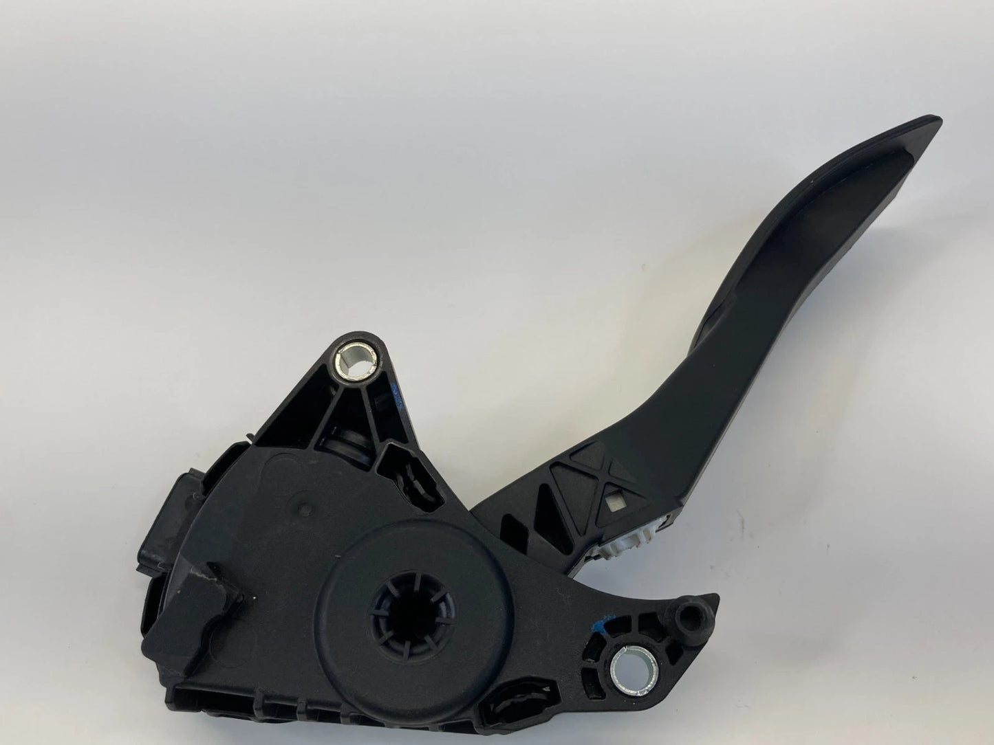 2013-2018 NISSAN ALTIMA GAS ACCELERATOR PEDAL TRAVEL SENSOR 18002-3TA0B OEM