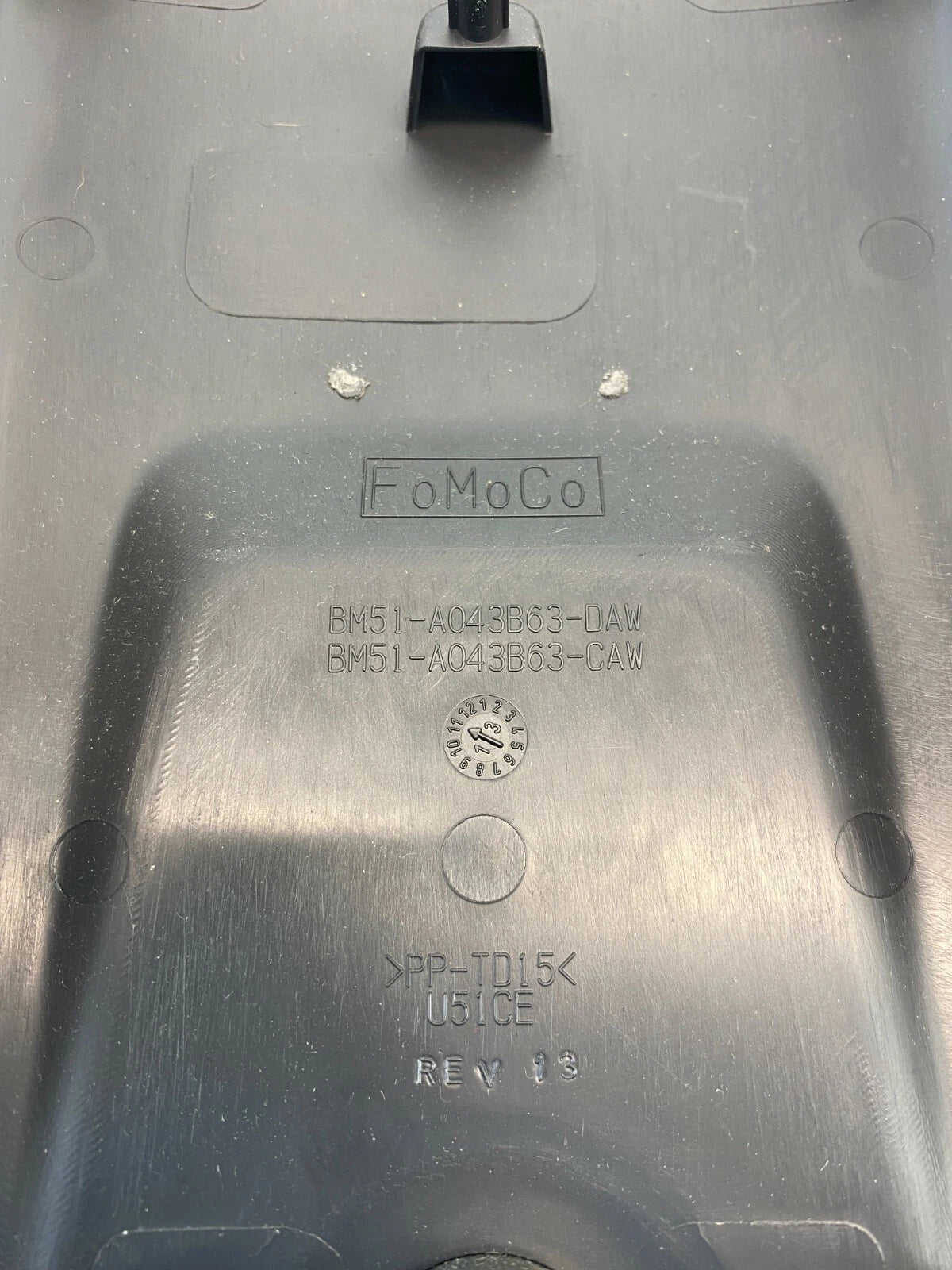 2012-2014 FORD FOCUS REAR POWER OUTLET 12V SOCKET COVER PLUG OEM BM51-A043B63