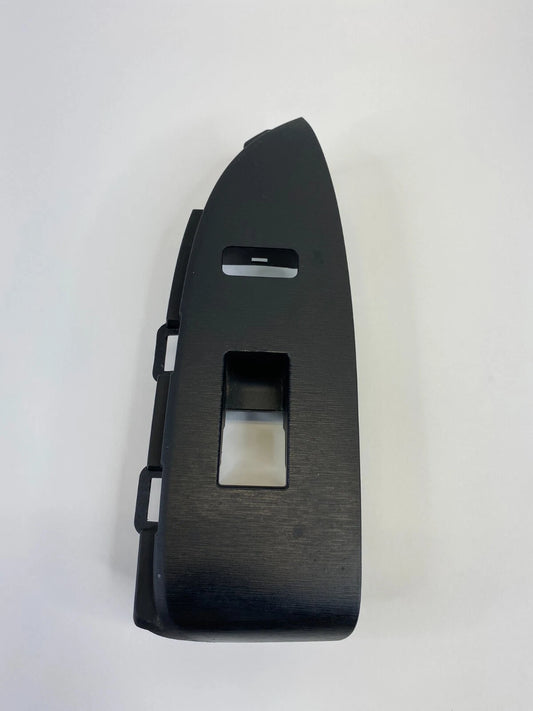 10-15 TOYOTA PRIUS FRONT RIGHT SIDE DOOR POWER WINDOW SWITCH BEZEL 74231-47120