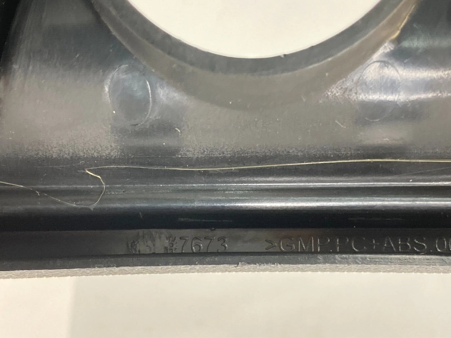 2009-2012 CHEVROLET TRAVERSE DASHBOARD INSTRUMENT CLUSTER COVER BEZEL 20836170