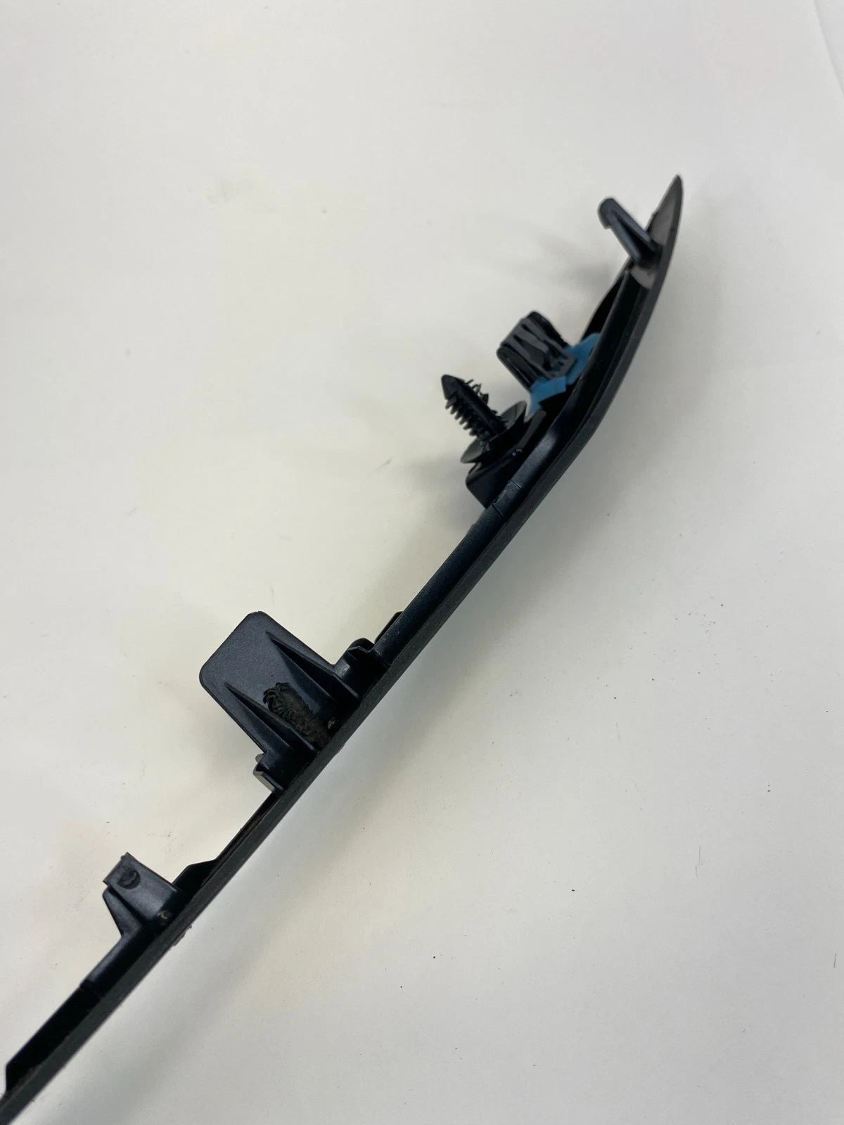 2016-2019 FORD EXPLORER INTERCEPTOR CENTER DASH LEFT SIDE TRIM BEZEL MOLDING