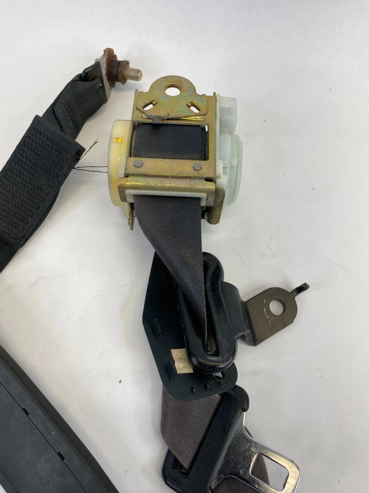 2001-2005 MITSUBISHI ECLIPSE CONVERTIBLE FRONT RIGHT PASSENGER SIDE SEAT BELT