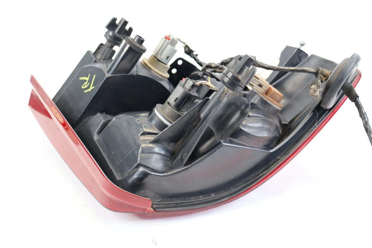 2008-2010 DODGE AVENGER OUTER TAIL LIGHT HOUSING ASSEMBLY REAR RIGHT OEM FACTORY