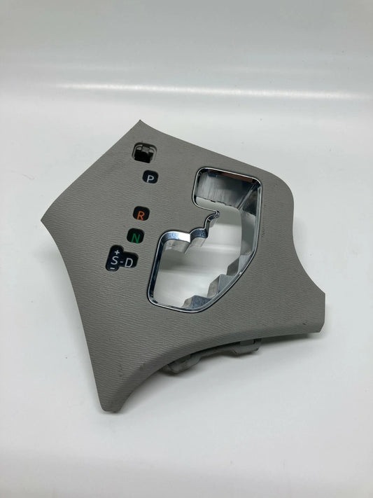 2011-2014 TOYOTA SIENNA DASH GEAR SHIFT SHIFTER INDICATOR BEZEL TRIM 76F438 OEM