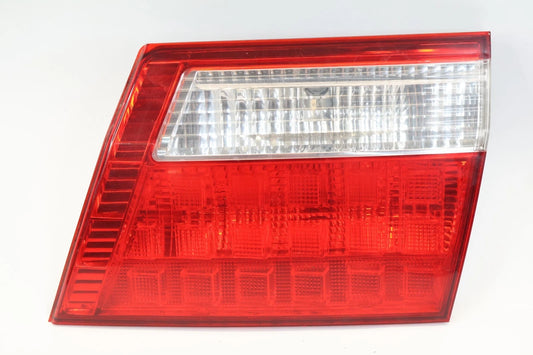 2005-2007 HONDA ODYSSEY REAR RIGHT PASSENGER SIDE INNER TAILLIGHT TAIL LAMP OEM