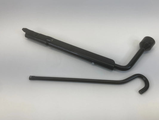 10-17 CHEVROLET EQUINOX SPARE TIRE JACK AND LUG WRENCH TOOL KIT SET 13590429 OEM