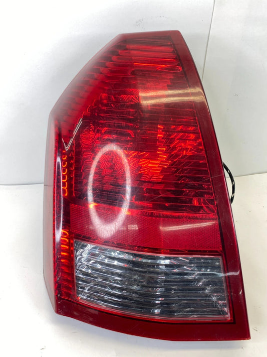 2005-2007 CHRYSLER 300 REAR BRAKE STOP TAILLIGHT LAMP LEFT SIDE LH OEM FACTORY