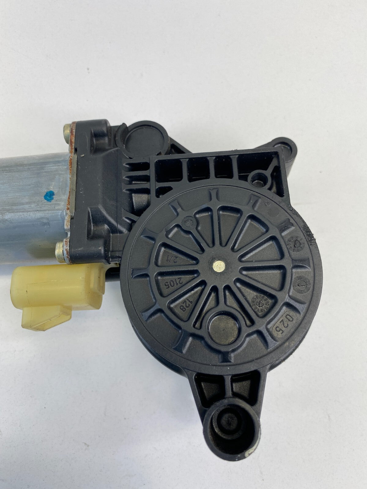 2002-2009 Envoy Trailblazer Front Right Passenger Door Window Motor 6004PA1045