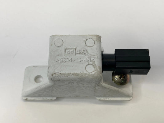 2003-2007 NISSAN MURANO INTERIOR LIGHT LAMP BULB SOCKET SENSOR SWITCH OEM