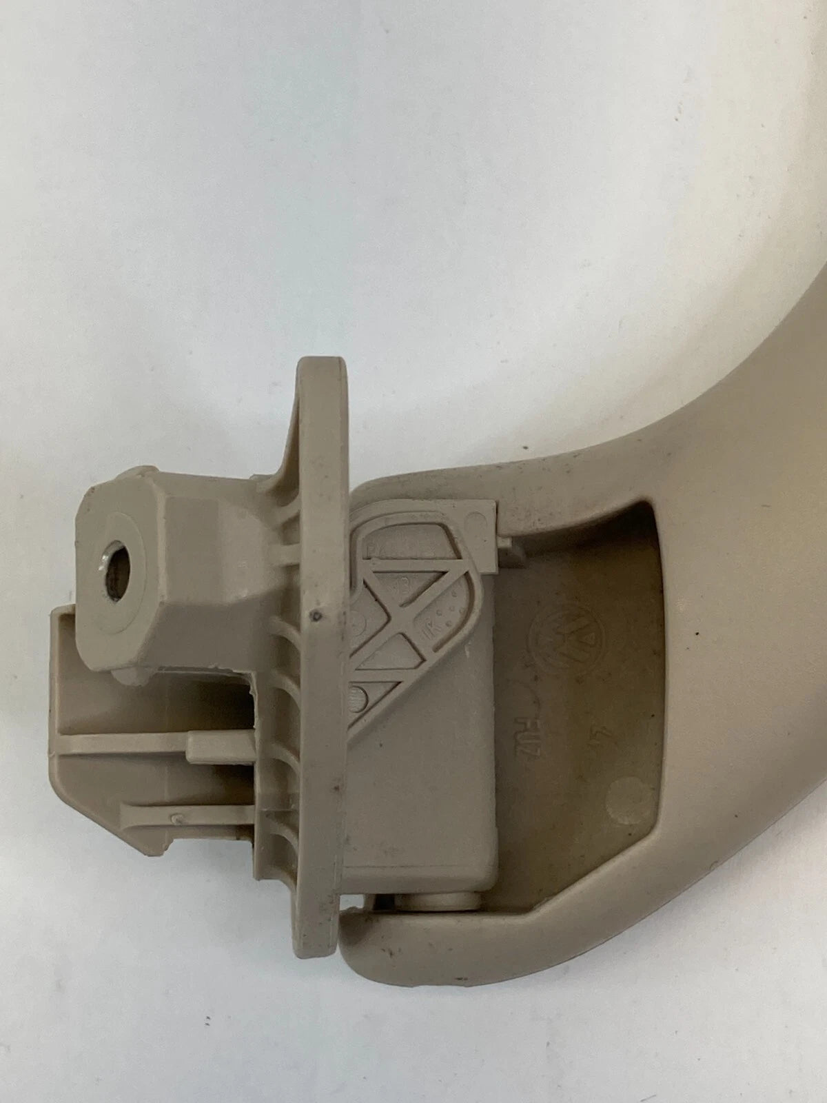 2009-2017 VOLKSWAGEN TIGUAN REAR LEFT SIDE INTERIOR ROOF GRAB GRIP HANDLE OEM
