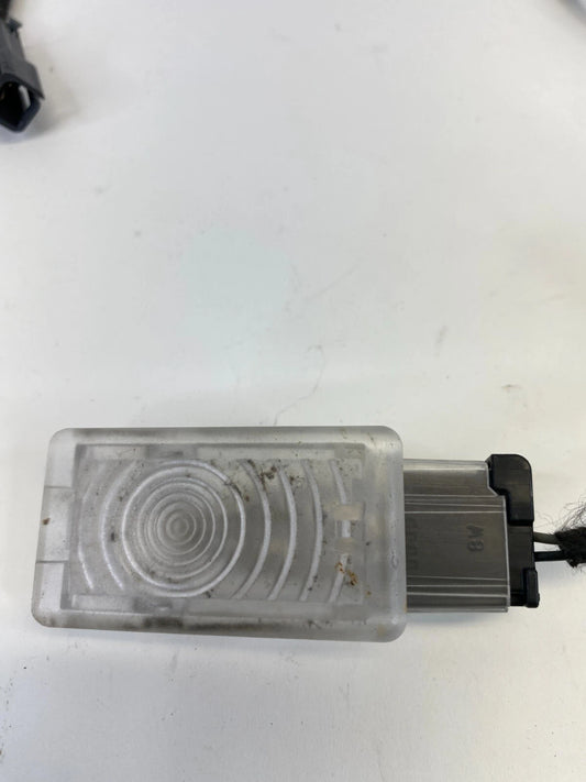 2010-2016 CADILLAC SRX REAR RIGHT DOOR COURTESY LIGHT LAMP W/ HARNESS 13729042