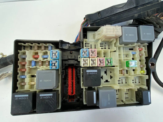 2013-2016 FORD ESCAPE 1.6L ENGINE FUSE BOX BATTERY JUNCTION BOX OEM AV6T14A067AD