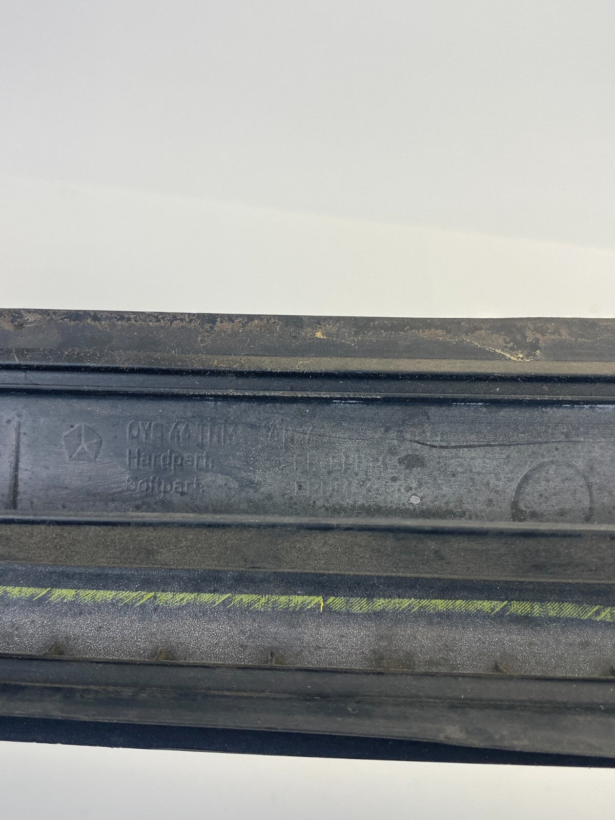 07-12 Dodge Caliber Right Passenger Side Exterior Roof Panel Moulding Applique