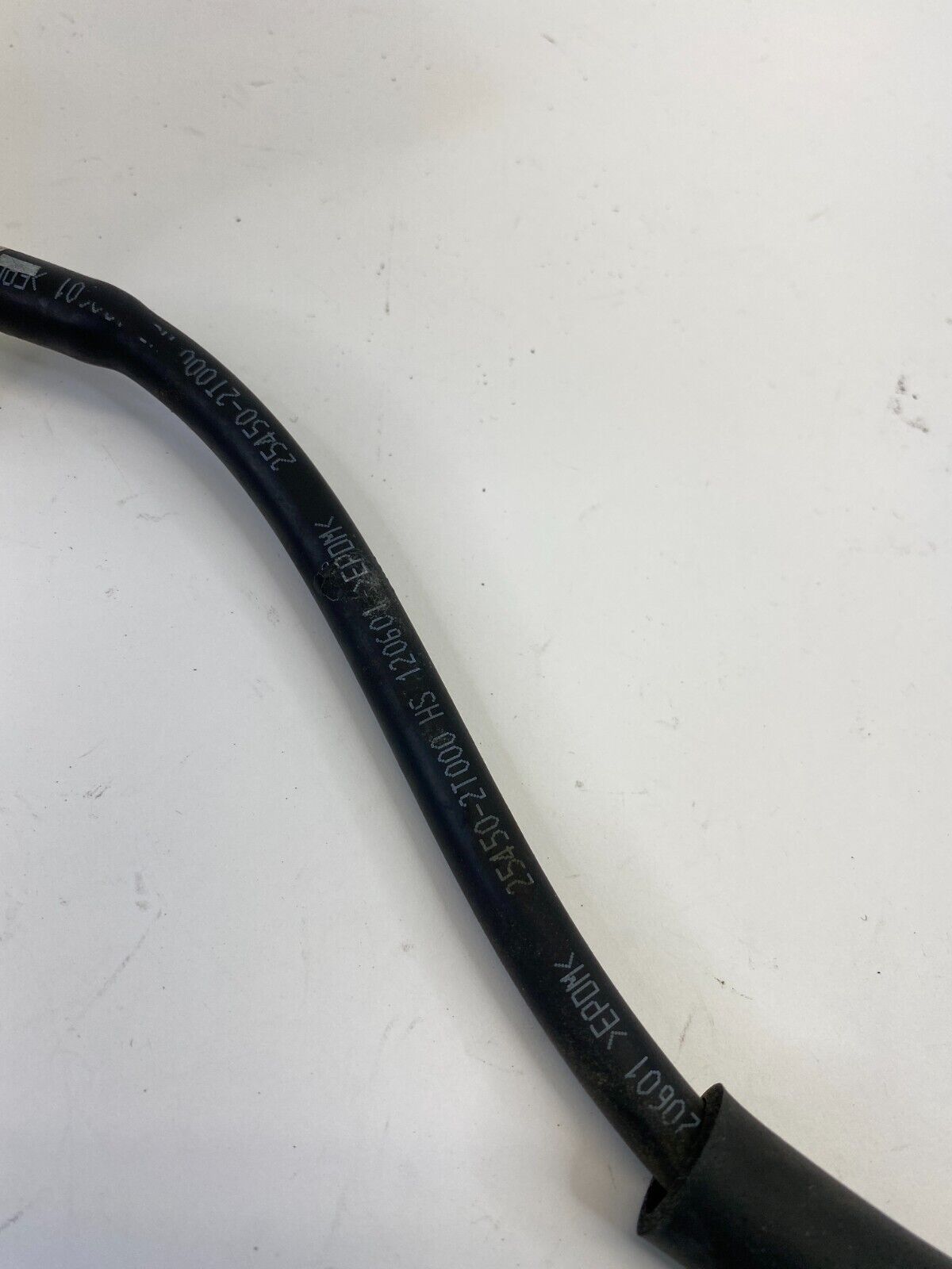 2011-2014 Hyundai Sonata Engine Coolant Reservoir Tank Assembly 25430-2T000