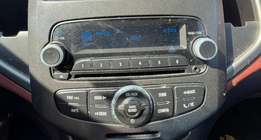 2012-2015 CHEVROLET SONIC RADIO CD PLAYER AM FM BLUETOOTH STEREO OEM 95179057