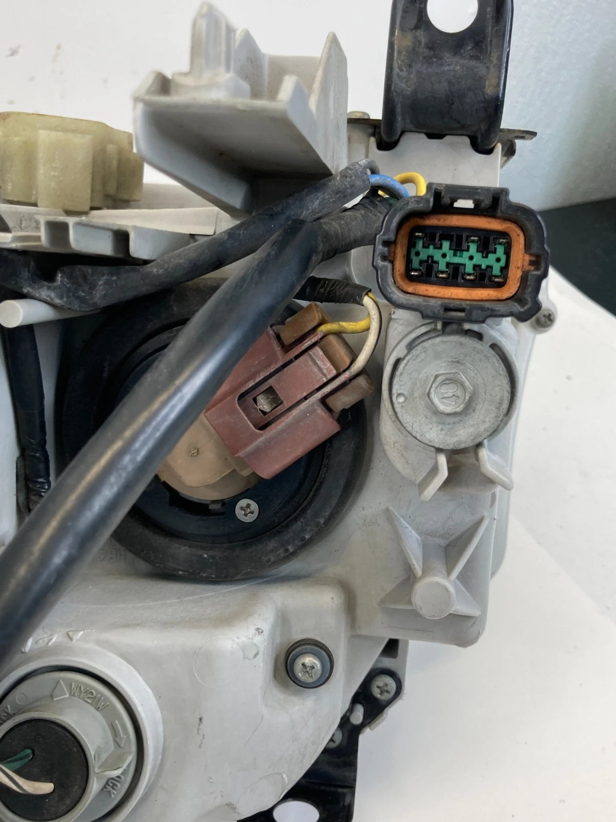 08-10 INFINITI G37 COUPE FRONT RIGHT PASSENGER SIDE HEADLIGHT HEADLAMP XENON OEM