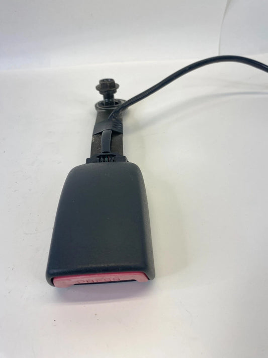 2004-2007 INFINITI G35 SEDAN FRONT RIGHT PASSENGER SEAT BELT BUCKLE E034501 OEM
