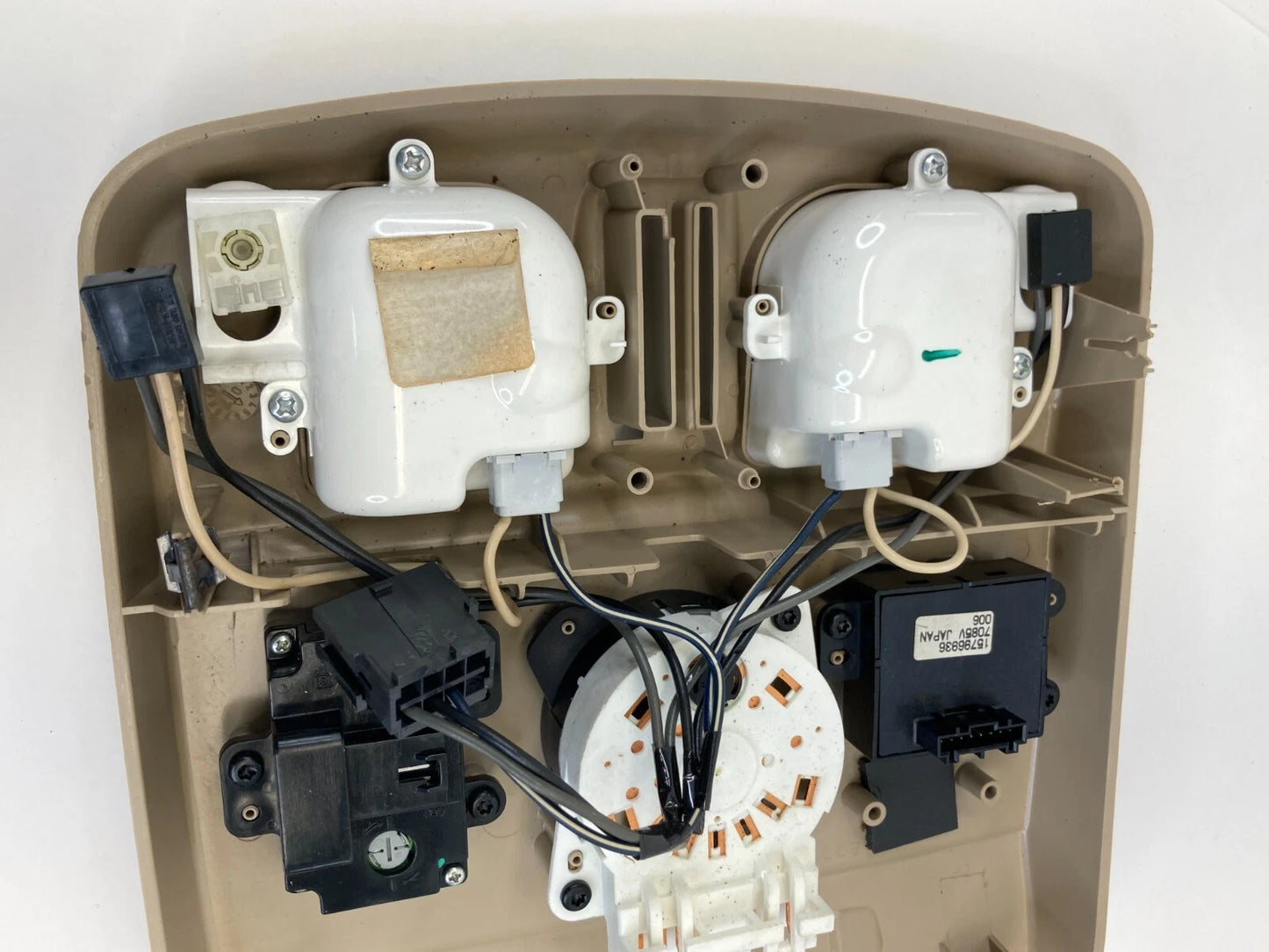 2006-2009 CADILLAC SRX OVERHEAD CONSOLE MAP LIGHT SUNROOF AC SWITCH TAN OEM