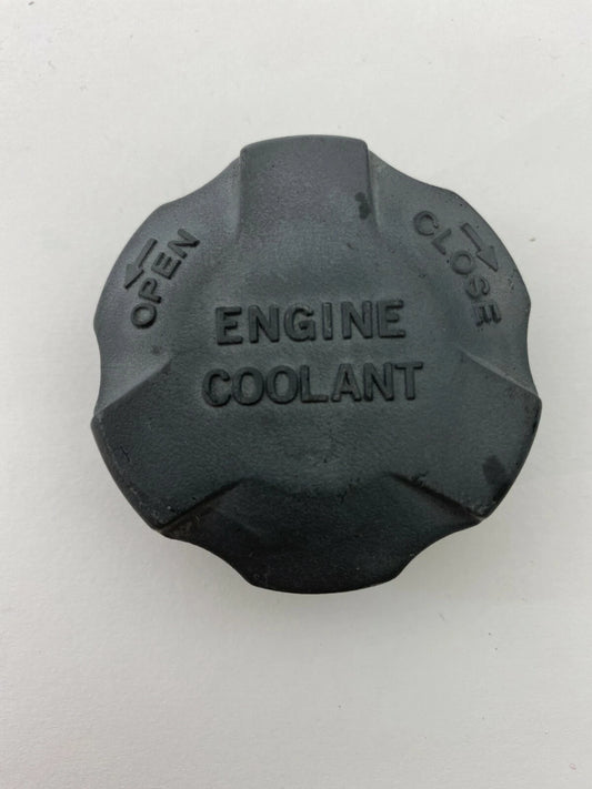 2001-2006 HYUNDAI SANTA FE RADIATOR ENGINE COOLANT RESERVOIR CAP TANK TOP COVER