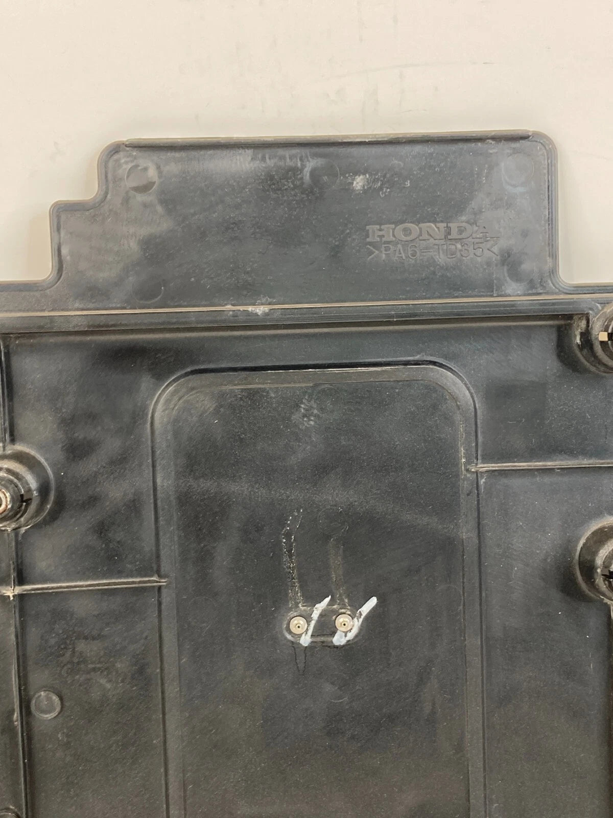 1999 2000 2001 2002 2003 2004 ACURA RL 3.5L ENGINE COVER 32121-P5A-0100 OEM