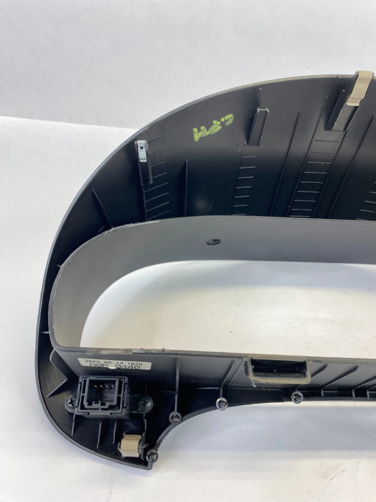 2007-2010 HYUNDAI ELANTRA DASH CLUSTER SPEEDOMETER BEZEL COVER TRIM 84830-2H100